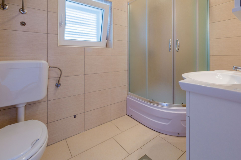 Bathroom 4, Tomica - Open Pool - A2 Mali, Novi Vinodolski