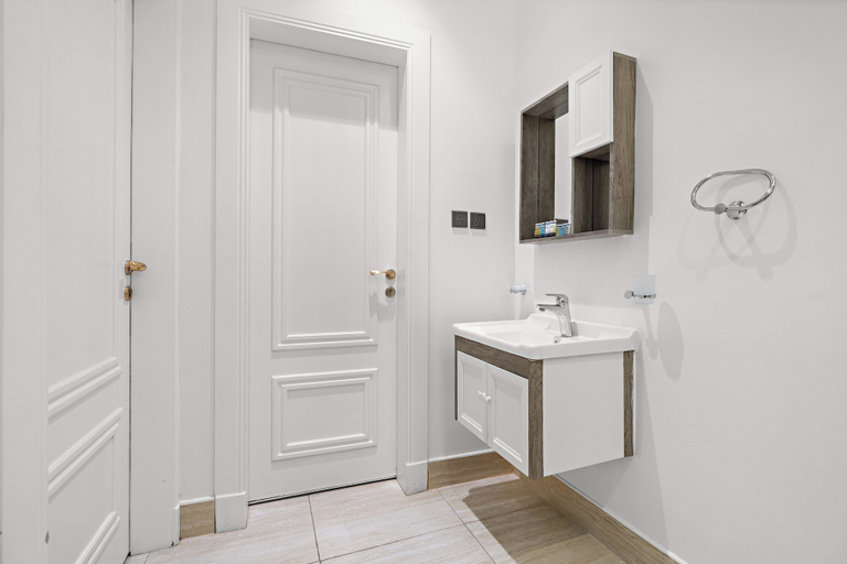 Bathroom 3, Silkhaus Majidia 77, Riyadh