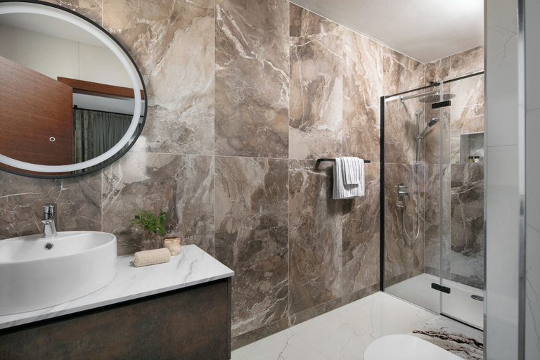 Bathroom 4, Infinity Blue and Golden Sky, Vir
