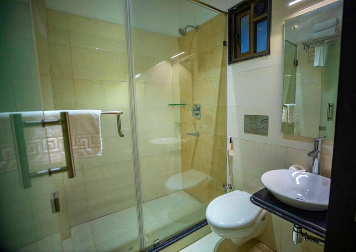 Bathroom, King S Crown, North 24 Parganas