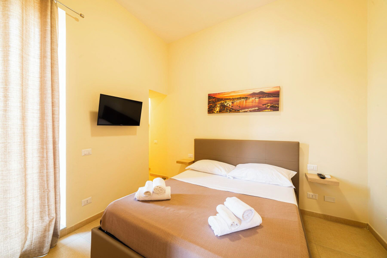 Bedroom 2, Corso 138 By DomusExtra, Napoli