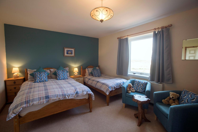 Others 3, The Hawthorns B & B, Highland