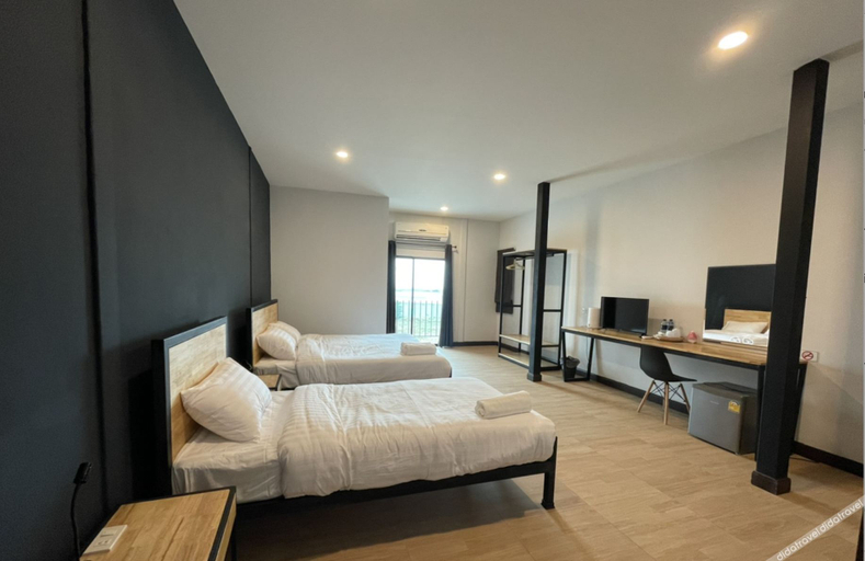 Bedroom 5, Sinai Hotel, K. Nikhom Pattan
