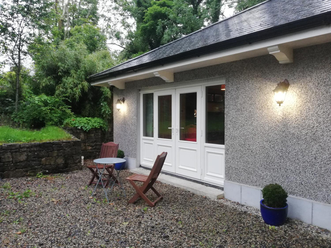 Others 4, 1 bed studio