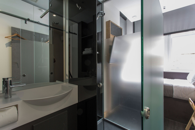 Bathroom 3, The Z Hotel City, London