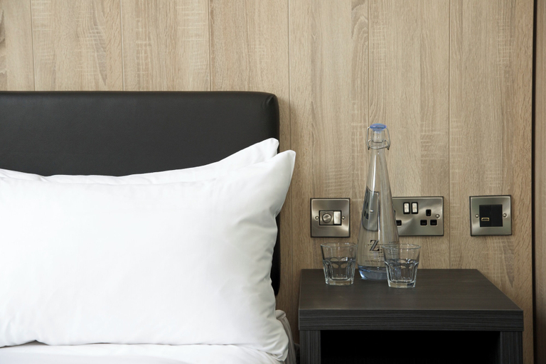 Bedroom 5, The Z Hotel Victoria, London