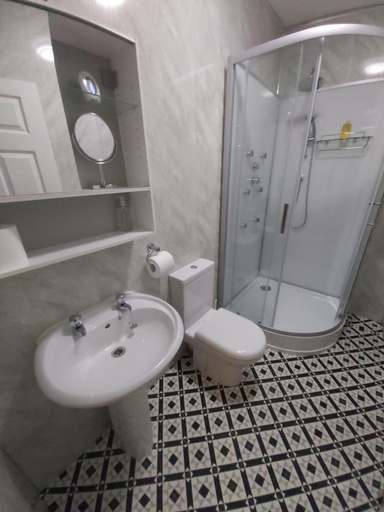 Others 4, Sergeants Accommodation, Caerphilly
