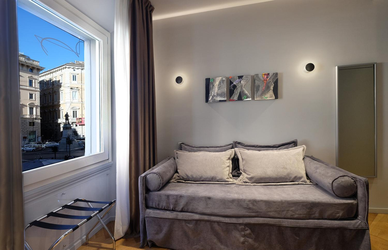 Others 5, Navona Rooms, Roma