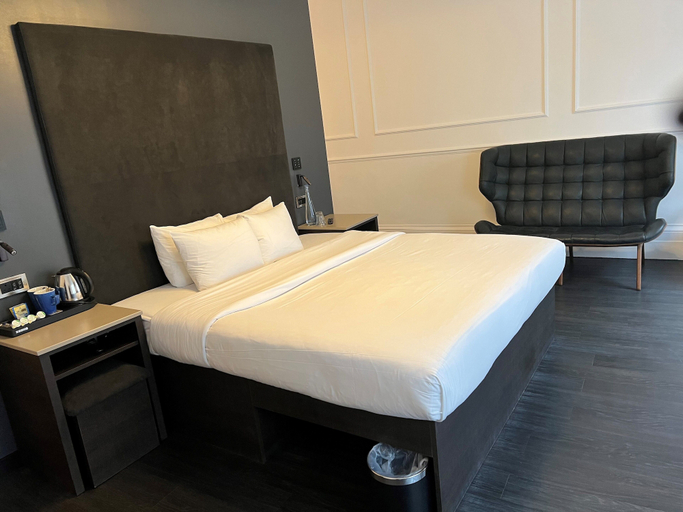 Bedroom 3, The Z Hotel Covent Garden, London