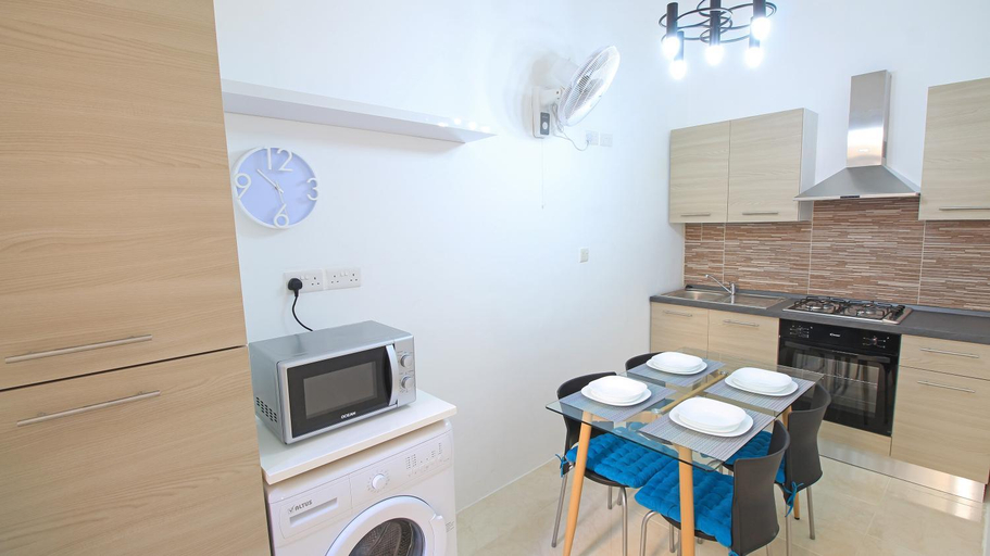 Others 2, Apartment close to Fort Saint Angelo
