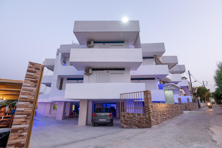 Others 2, Sea Kiato Apartment, Peloponnese