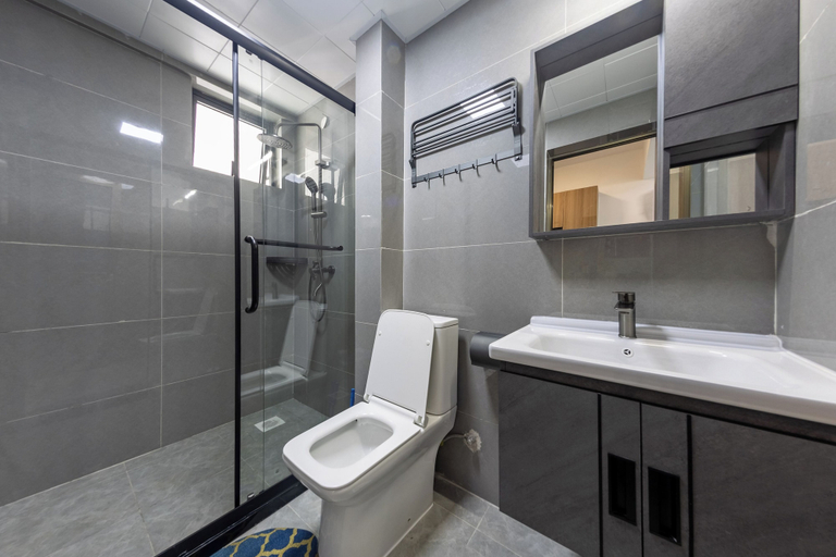 Bathroom 4, Erica Suites - Riverside 1BR Apartments, Dagoretti North