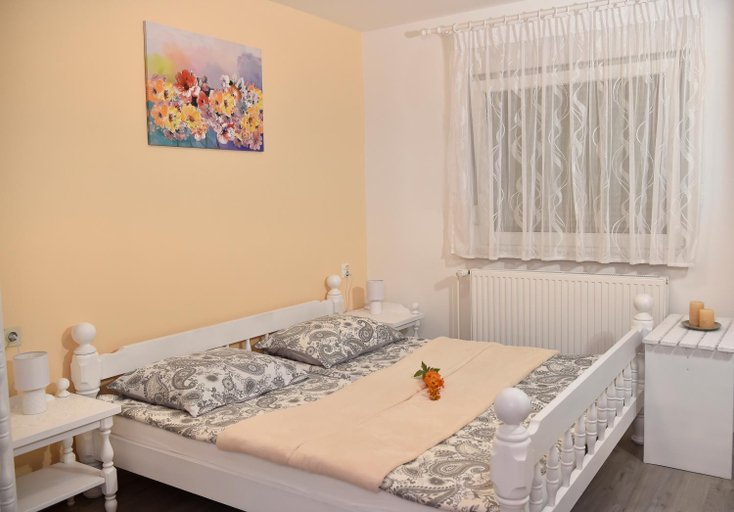 Others 4, Gostisce Trobej, Gornji Grad