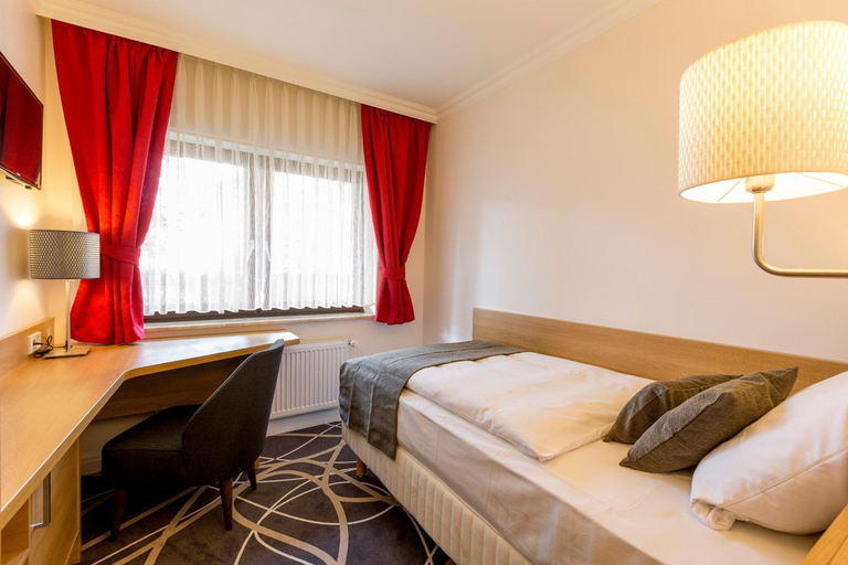 Others 4, Hotel Lang, Marburg-Biedenkopf