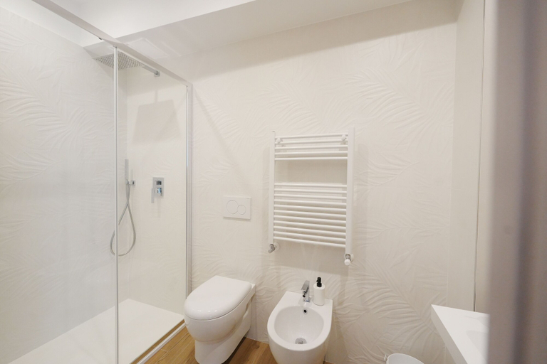 Bathroom 5, Terrazza 72, Salerno