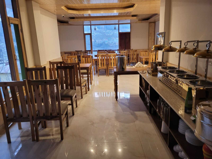Food & Drinks 4, Hotel Joobira Galaxy, Kullu