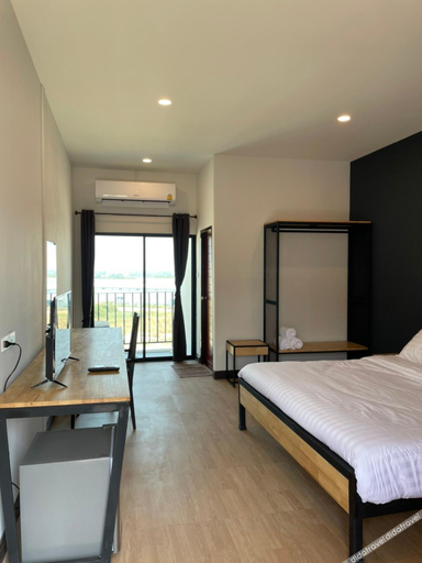 Bedroom 4, Sinai Hotel, K. Nikhom Pattan