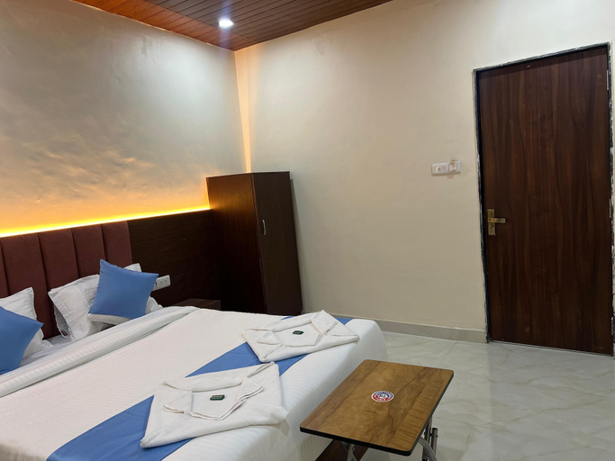 Bedroom 4, hotel surya grand, Mumbai Suburban