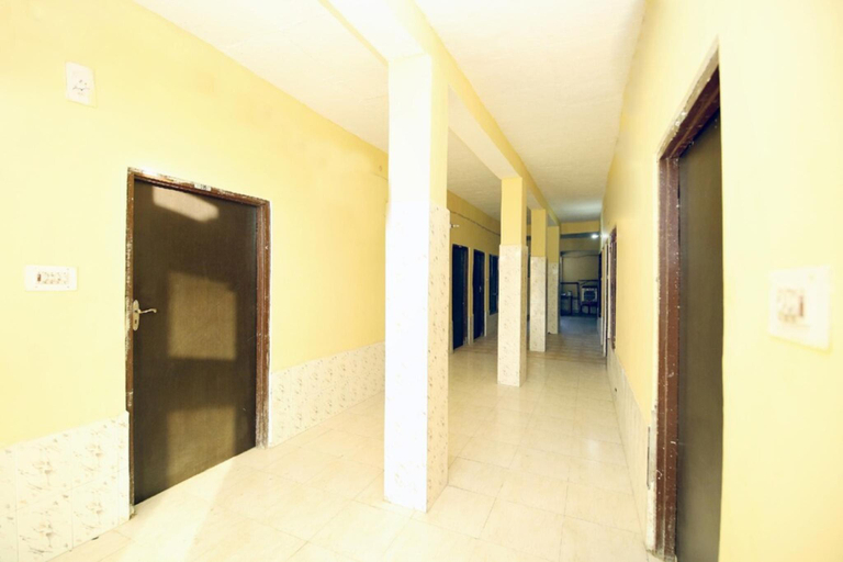 Public Area 2, Hotel Kiran HP, Bilaspur