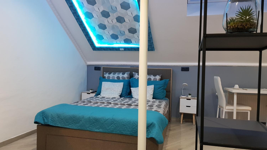 Bedroom 16