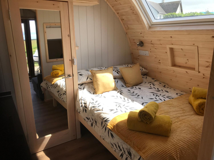 Others 2, The Ardmore Pod, Highland