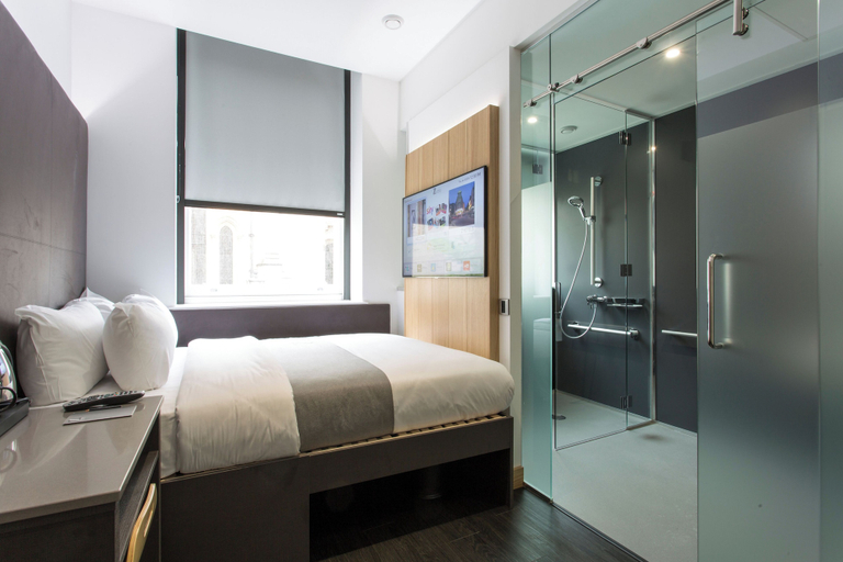 Bedroom 2, The Z Hotel City, London