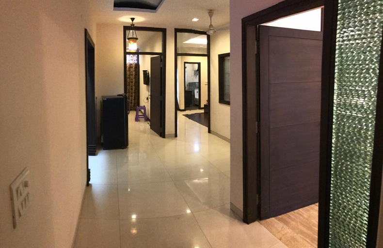 Others 5, Spacious 3bhk apartment!, West