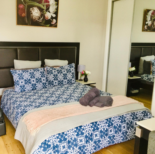 Bedroom 2, Renovated Little Cottage Aberdare Hunter Valley, Cessnock