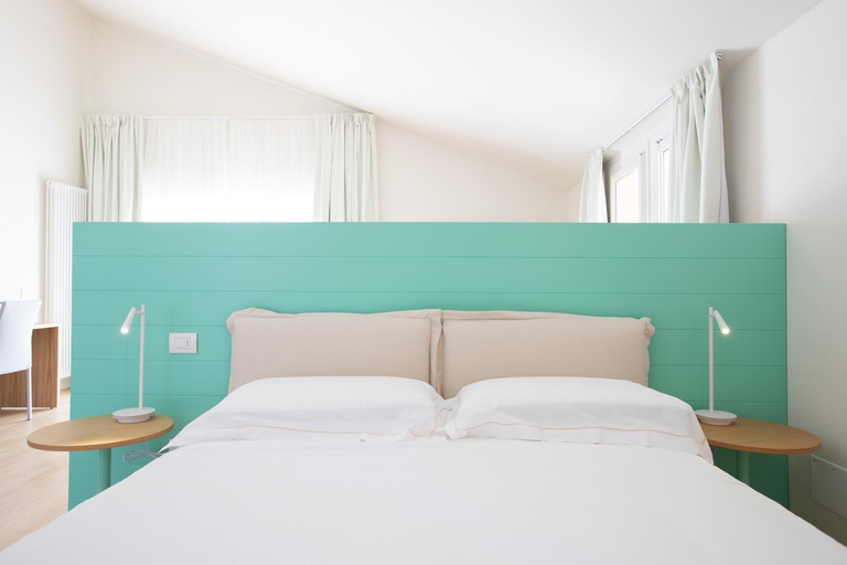 Bedroom 15