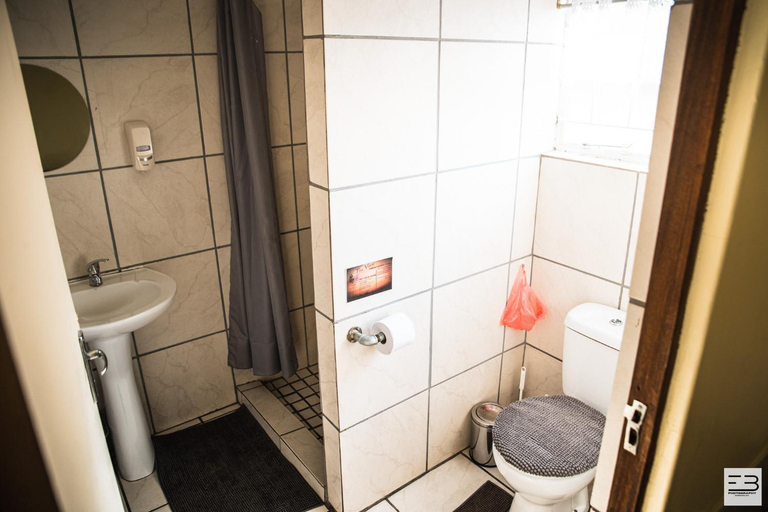 Bathroom 3, Geluksfontein Private Game Farm, City of Tshwane