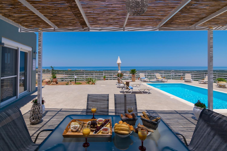 Swimming pool 2, Haravgi 3 Bedrooms Villa, Crete