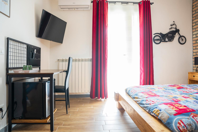 Bedroom 27