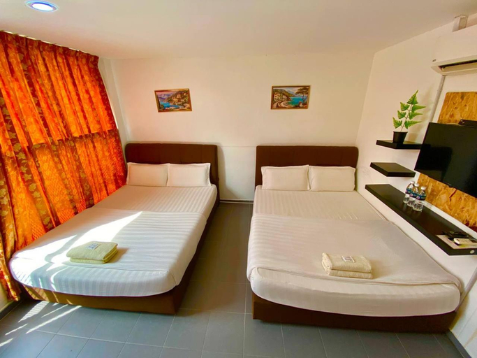 Bedroom 13