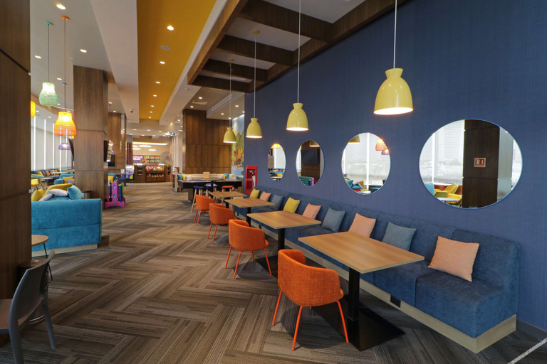 Food & Drinks 5, Tru By Hilton Monterrey Fundidora, Monterrey