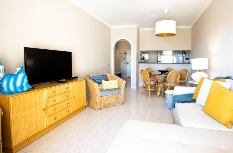 Others 3, Palmeira Gale - WIFI - Pool - Lux - BY BEDZY, Albufeira