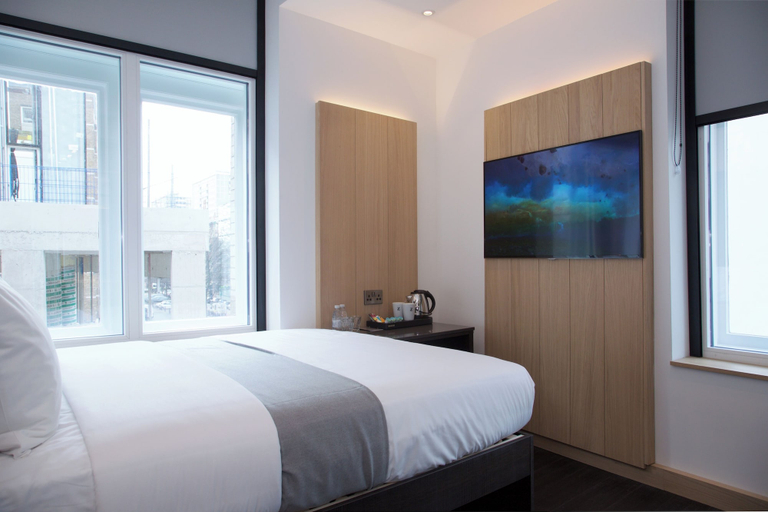 Bedroom 2, The Z Hotel Shoreditch, London