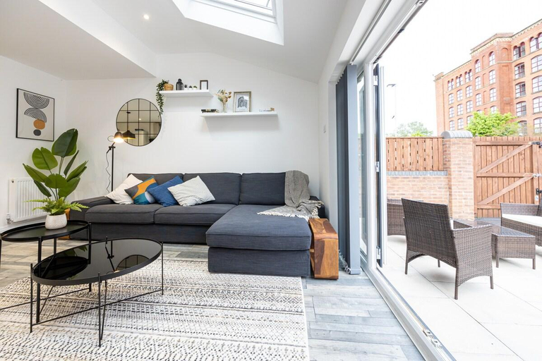 Others 2, The Stanbury Residence by COQOON, Manchester