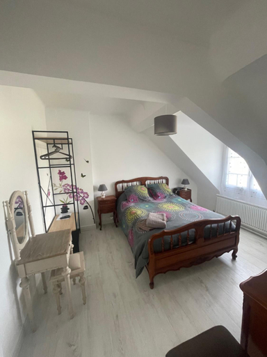 Bedroom, Appartement Mansoreau, Sarthe