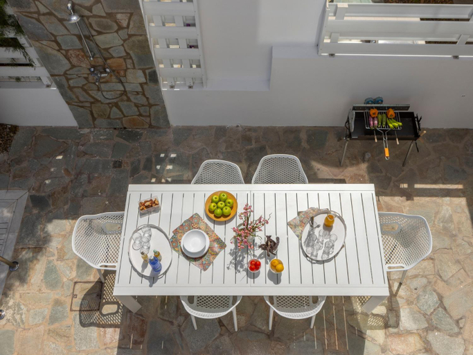 Food & Drinks, Villa Zoe