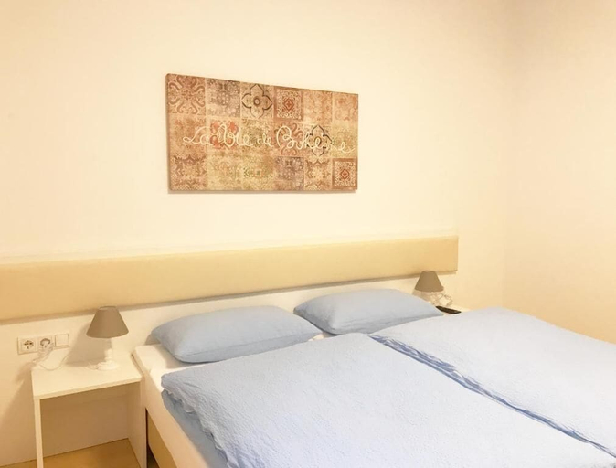 Bedroom 3, Manzoni Premium, Bolzano