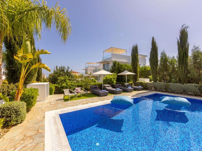 5, Villa Zoe