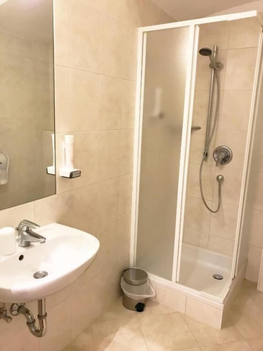 Bathroom 5, Manzoni Premium, Bolzano