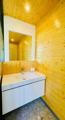 Bathroom 3, Scoop Bnb, Nantou
