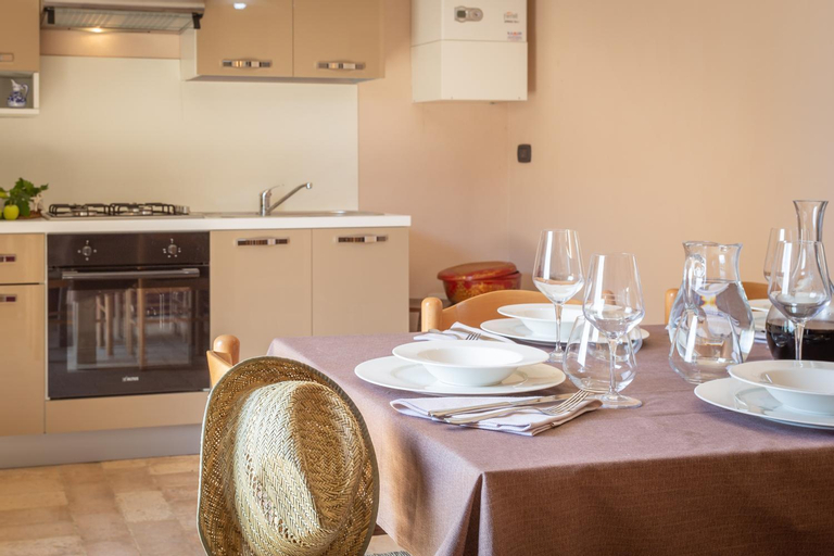 Dining Room 14