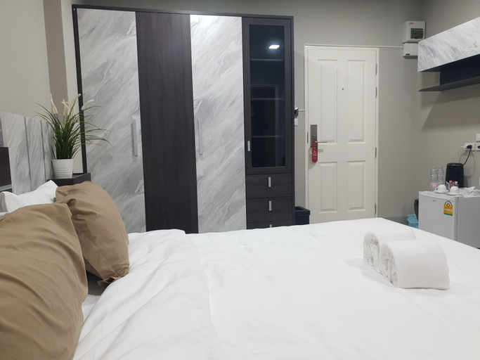 Bedroom 30