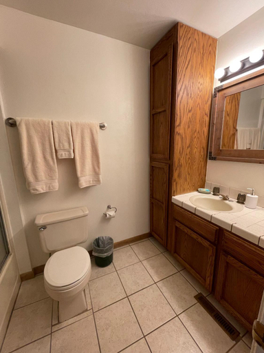 Others 3, Berkshire Inn, Tuolumne