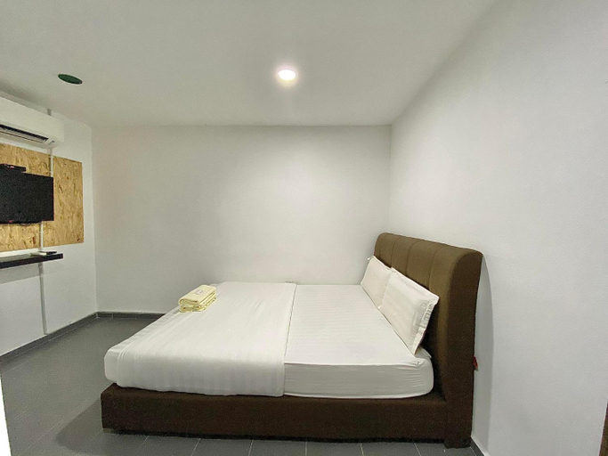 Bedroom 8