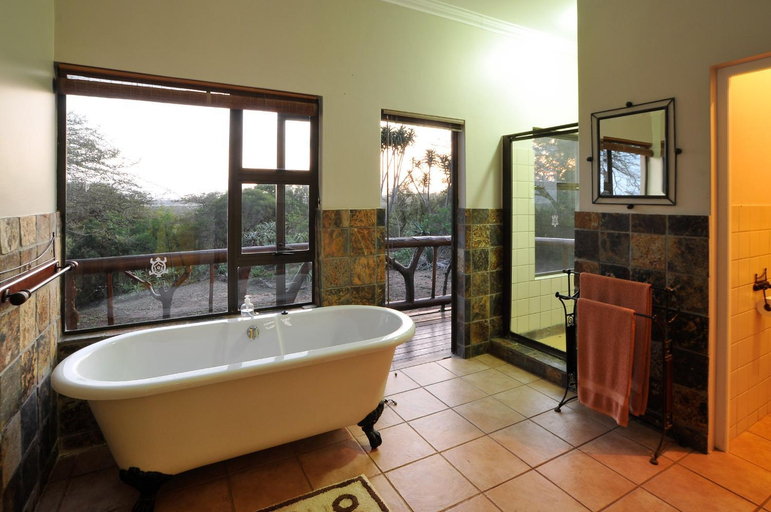 Bedroom 4, Hluhluwe River Lodge, Umkhanyakude