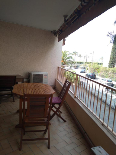 Others 4, GOLFE JUAN 3P MER PARKING, Alpes-Maritimes