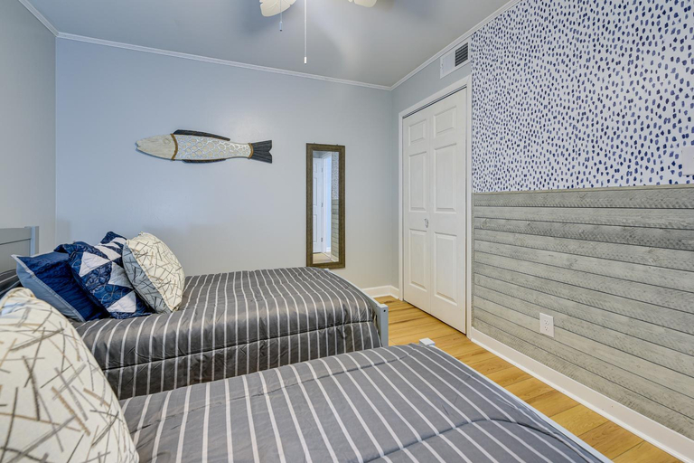 Bedroom 2, Walkable Calabash Condo with Pool Access!, Brunswick